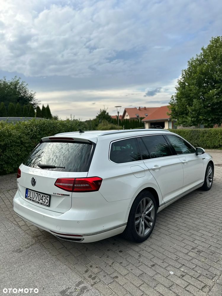 Volkswagen Passat - 23