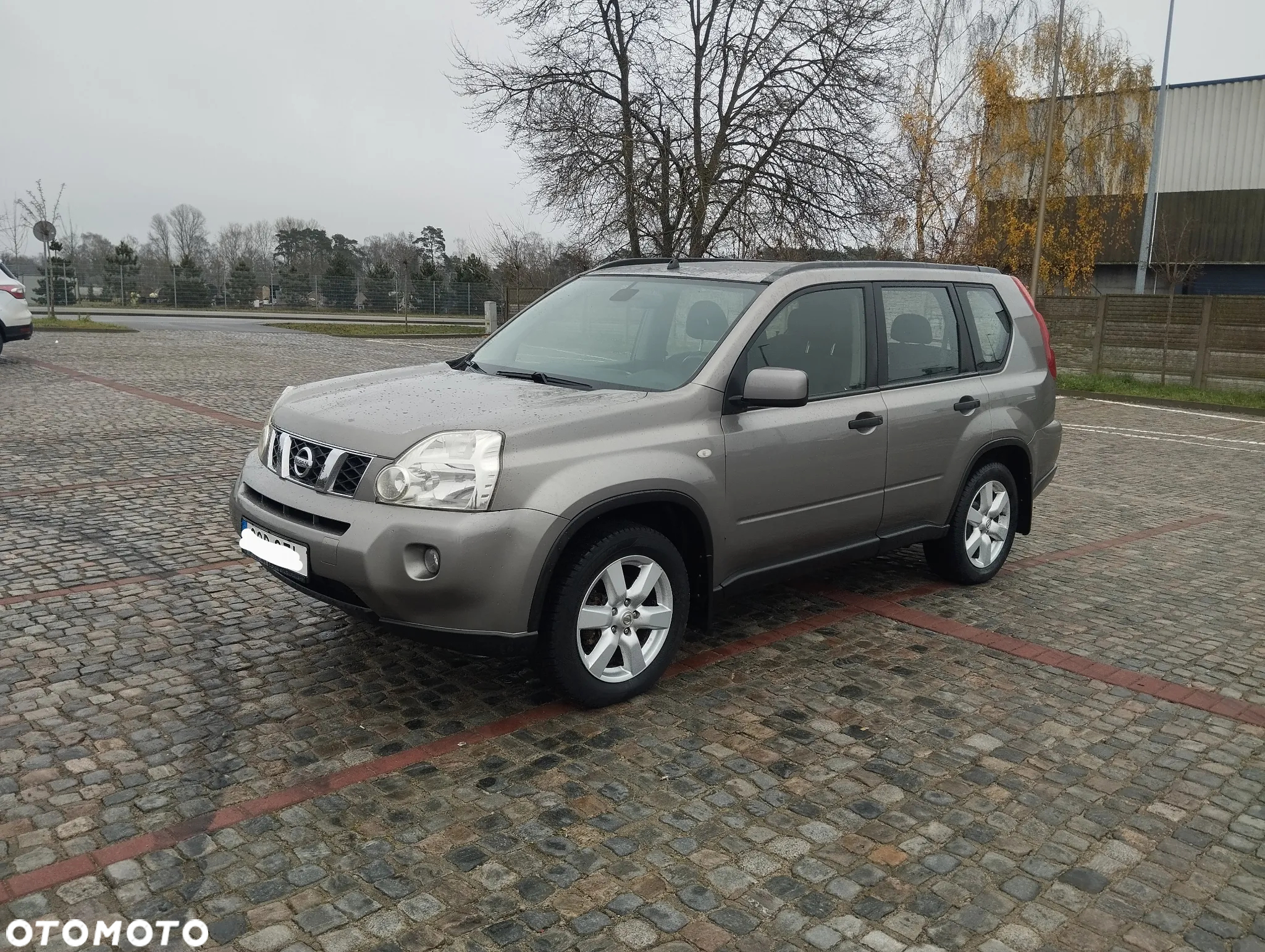 Nissan X-Trail 2.0 dCi 4x4 DPF Automatik Platinum - 2