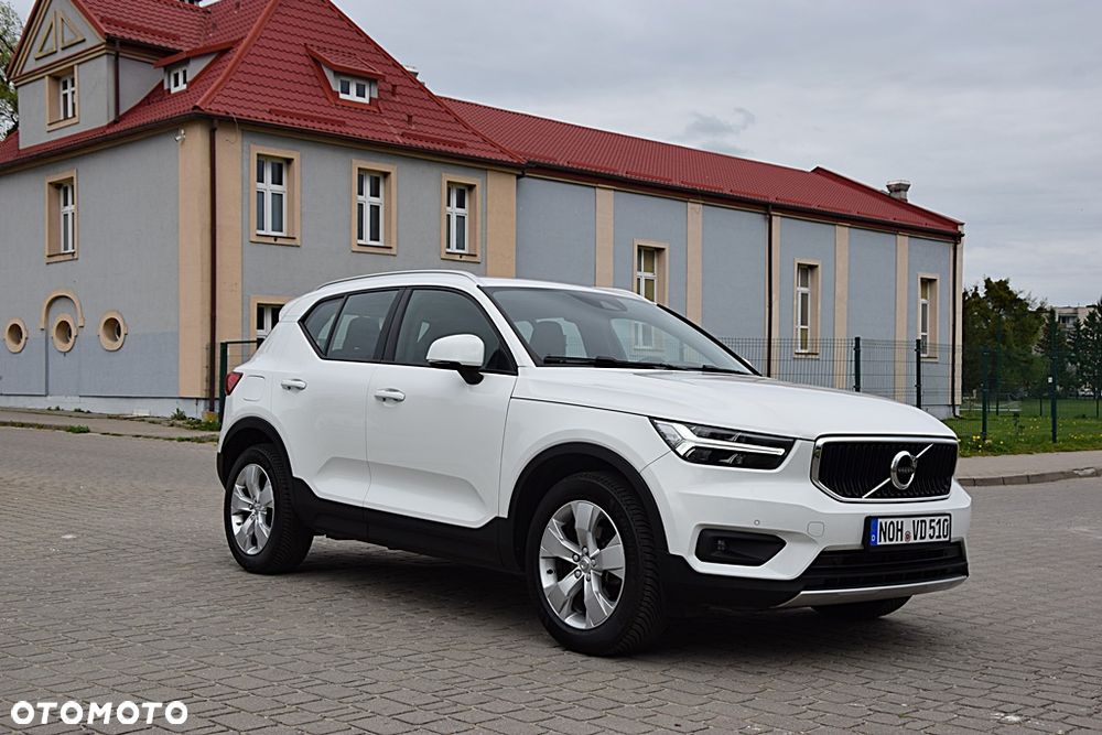 Volvo XC 40 T3 Geartronic Momentum Pro - 5