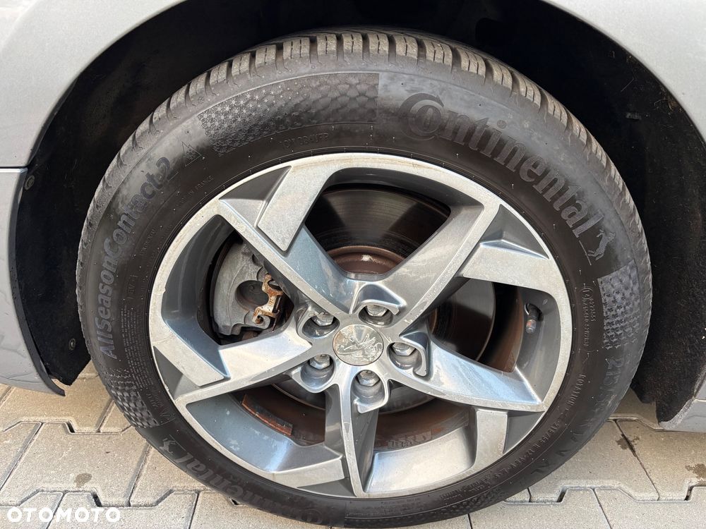 Peugeot 508 BlueHDi FAP 180 Automatik Stop&Start Allure - 21