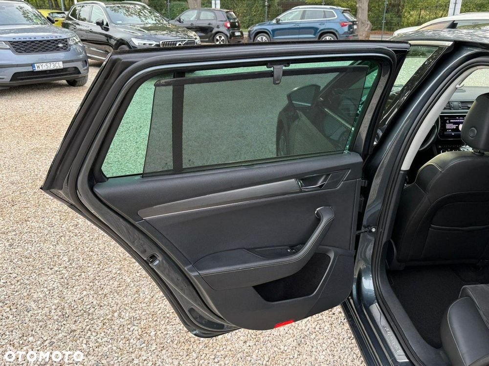 Skoda Superb 2.0 TDI SCR 4x4 Scout DSG - 19