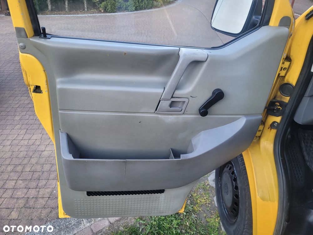 Volkswagen Transporter T4 - 15