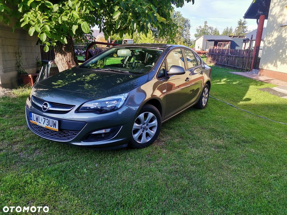 Opel Astra - 1