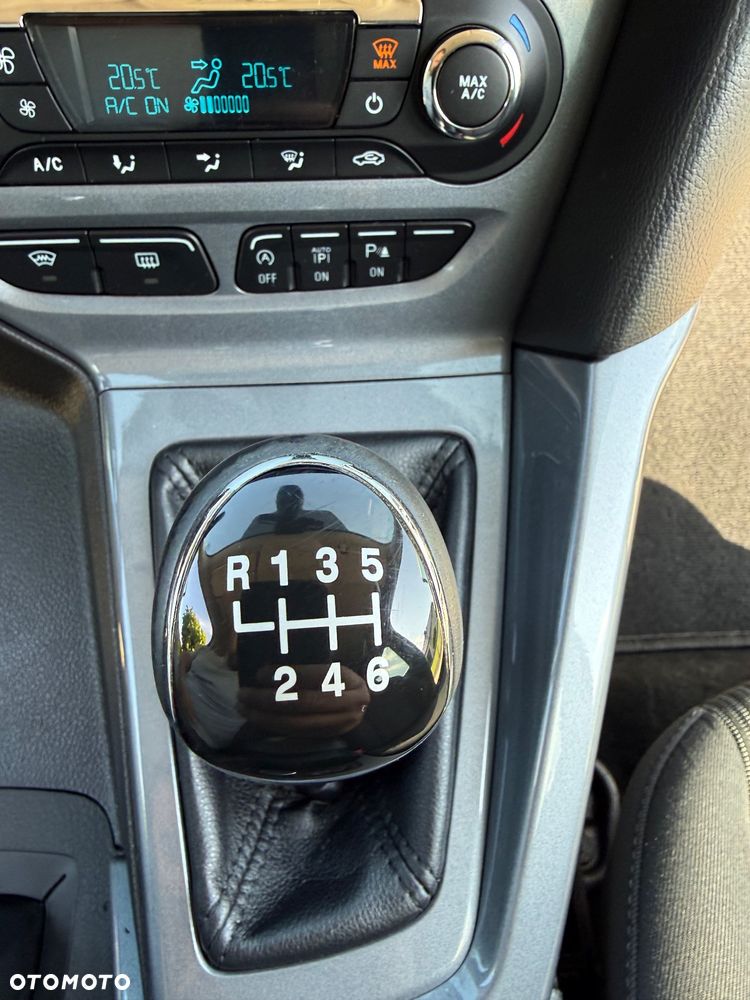 Ford Focus 1.0 EcoBoost Titanium - 17