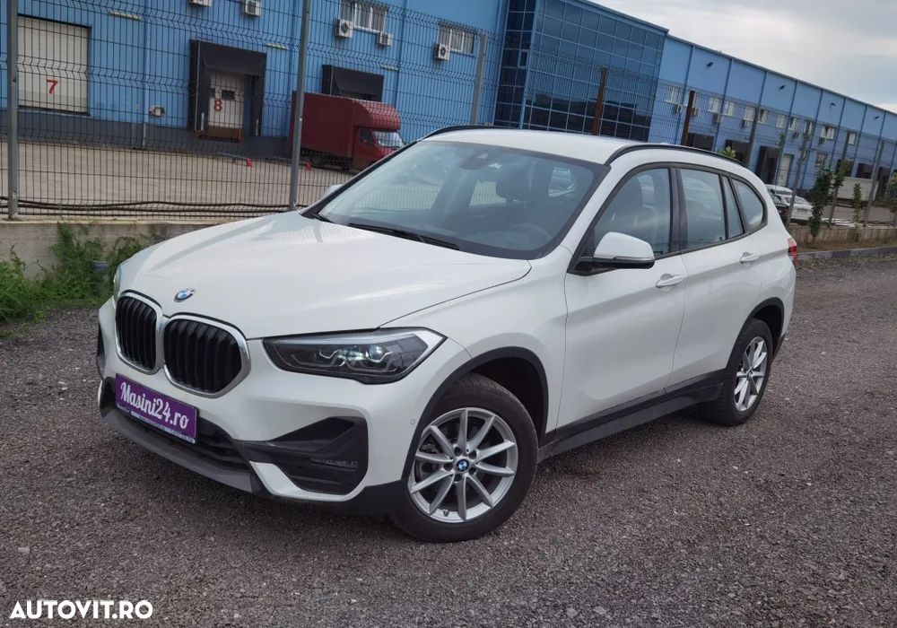 BMW X1 sDrive18d Aut. Sport Line - 4