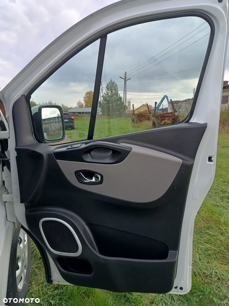 Nissan Nv300 LONG L2H1 jak Trafic, Vivaro 1.6 diesel dCi 125 manual 2018 rok STAN BDB Gotowy do jazdy!!! - 30