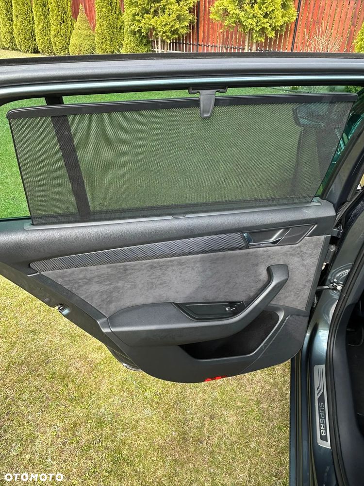 Skoda Superb 2.0 TDI 4x4 Sportline DSG - 14