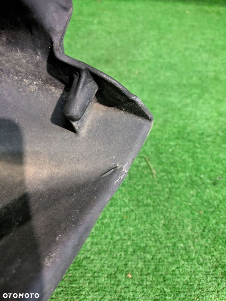 ZBIORNICZEK PŁYNU DO SPRYSKIWACZY VW GOLF VII. - 5