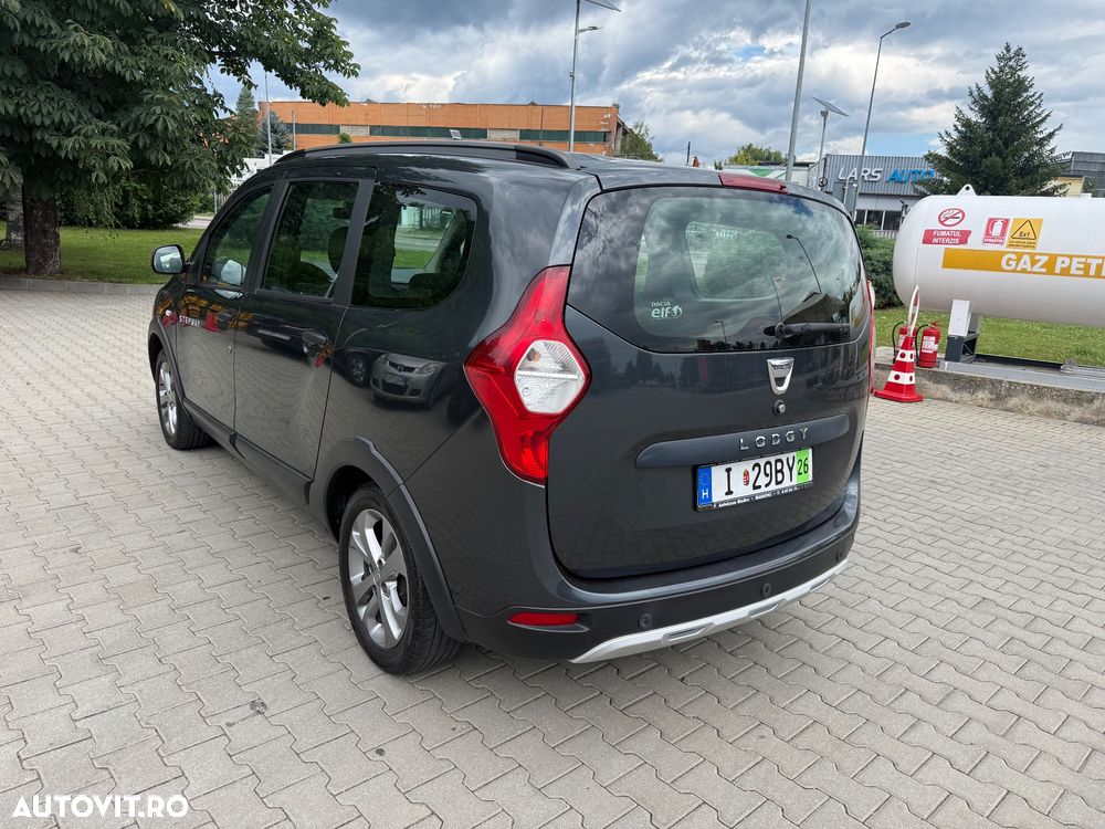 Dacia Lodgy 1.2 TCe Stepway - 4