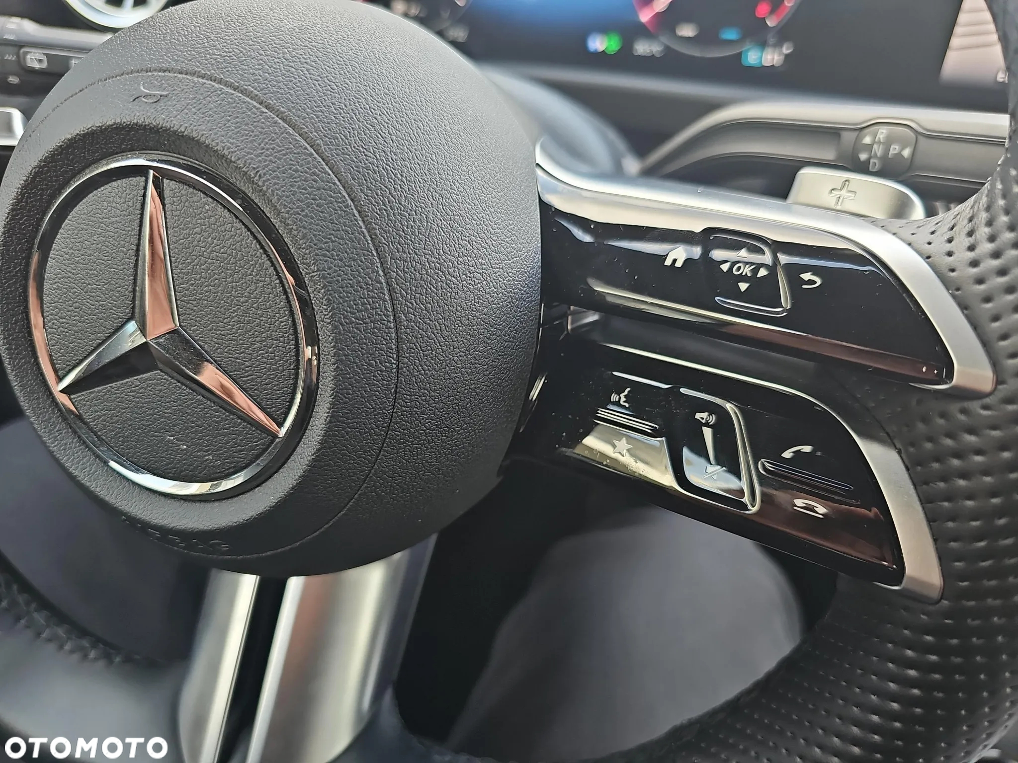 Mercedes-Benz Klasa A 220 4Matic 8G-DCT Lim AMG Line Advanced Plus - 22