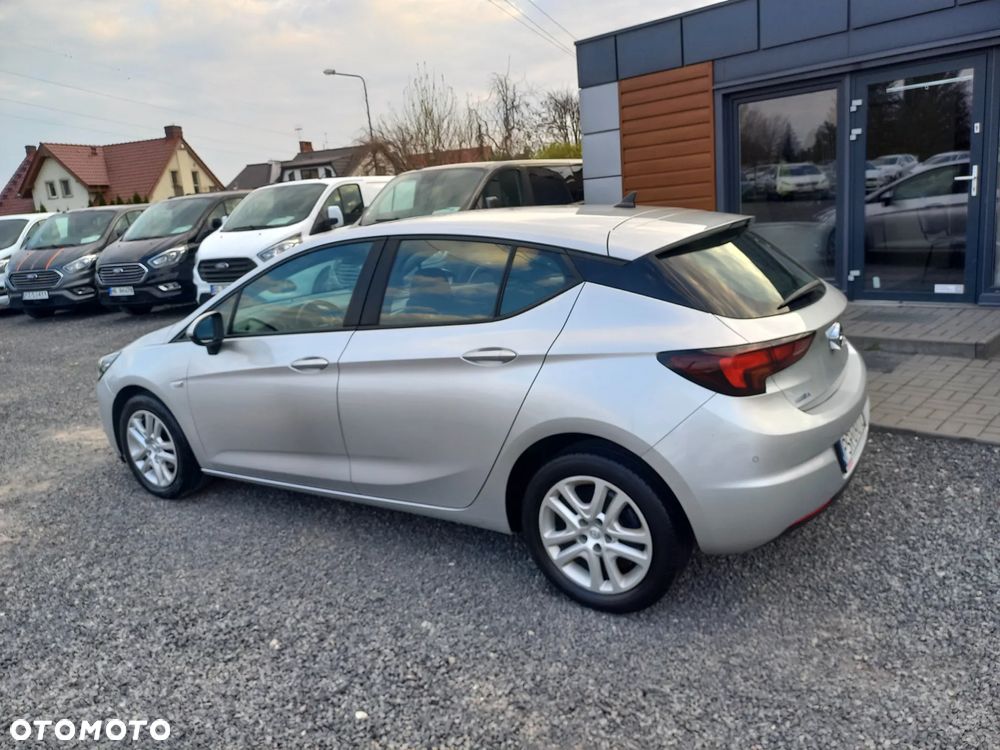 Opel Astra 1.6 CDTI Enjoy - 4