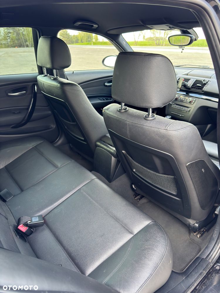BMW Seria 1 118d DPF - 14