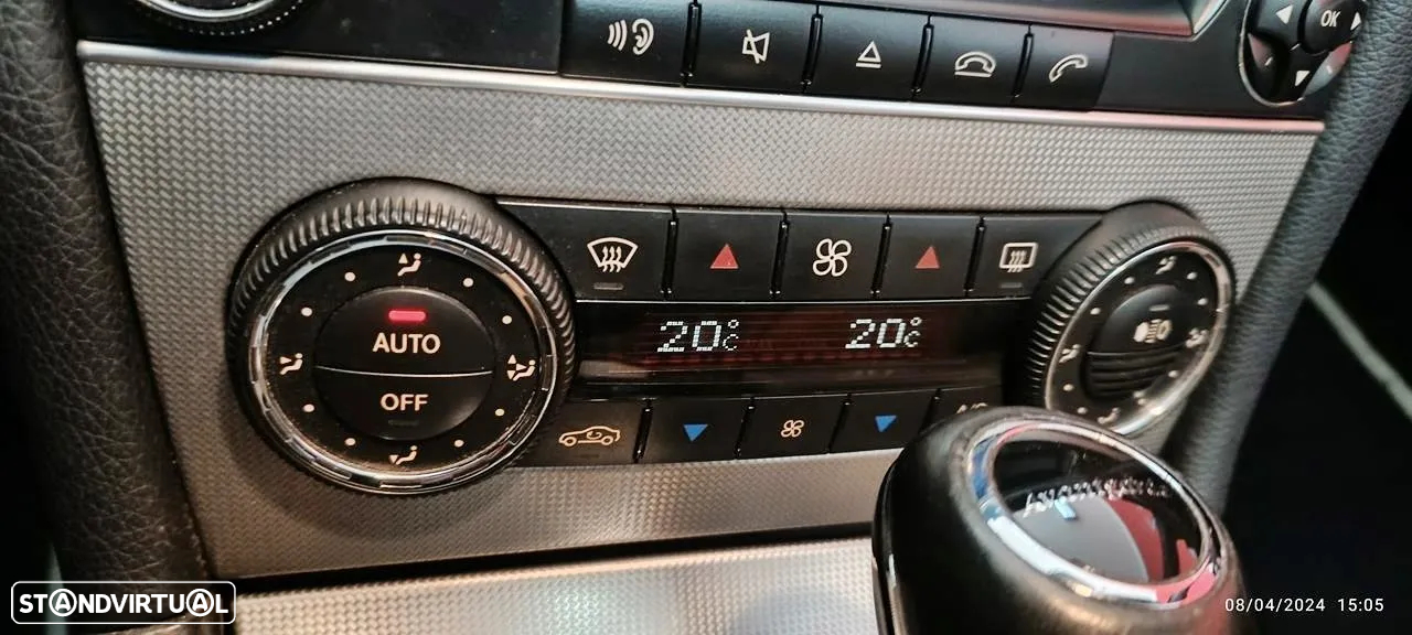 Mercedes-Benz CLK 320 CDi Avantgarde Aut. - 32