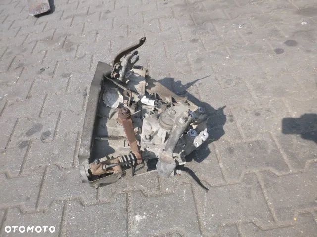 MANUALNA SKRZYNIA BIEGÓW TOYOTA YARIS II 1.3 VVTI 05-09 - 16