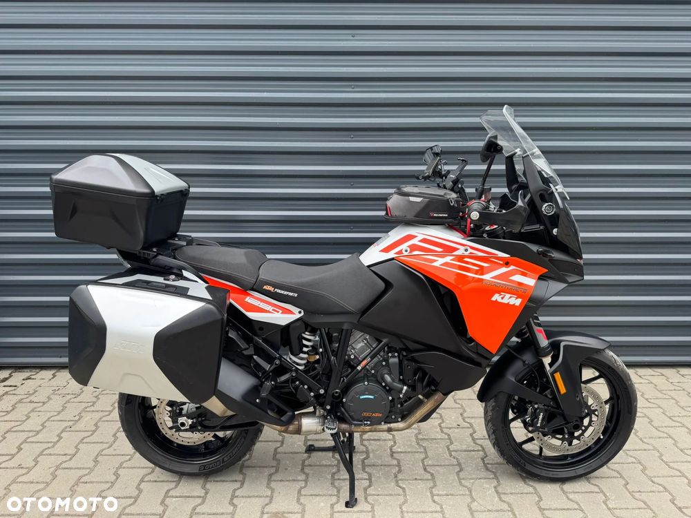 KTM Adventure