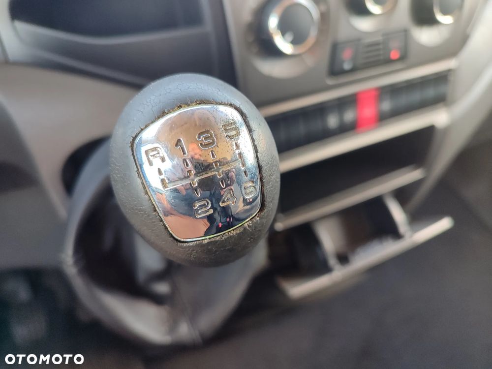 Iveco 35s15 - 11