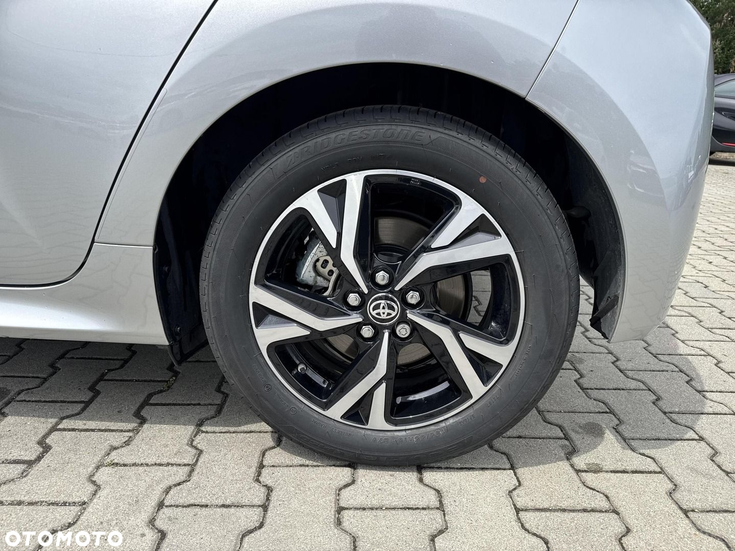 Toyota Yaris - 12