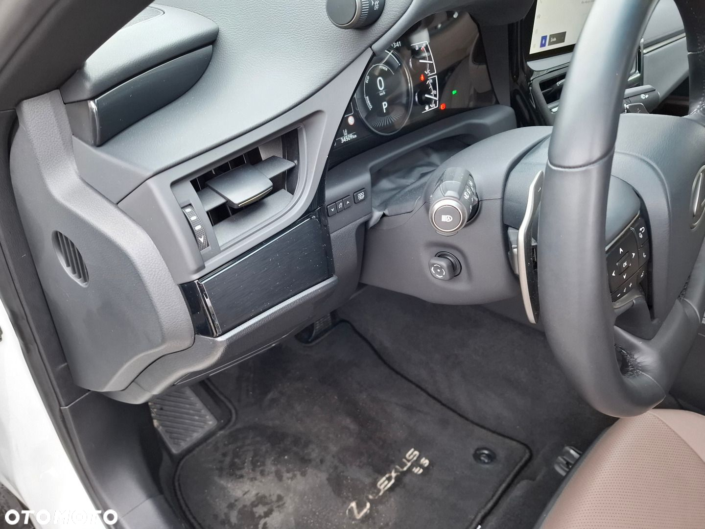 Lexus ES - 13