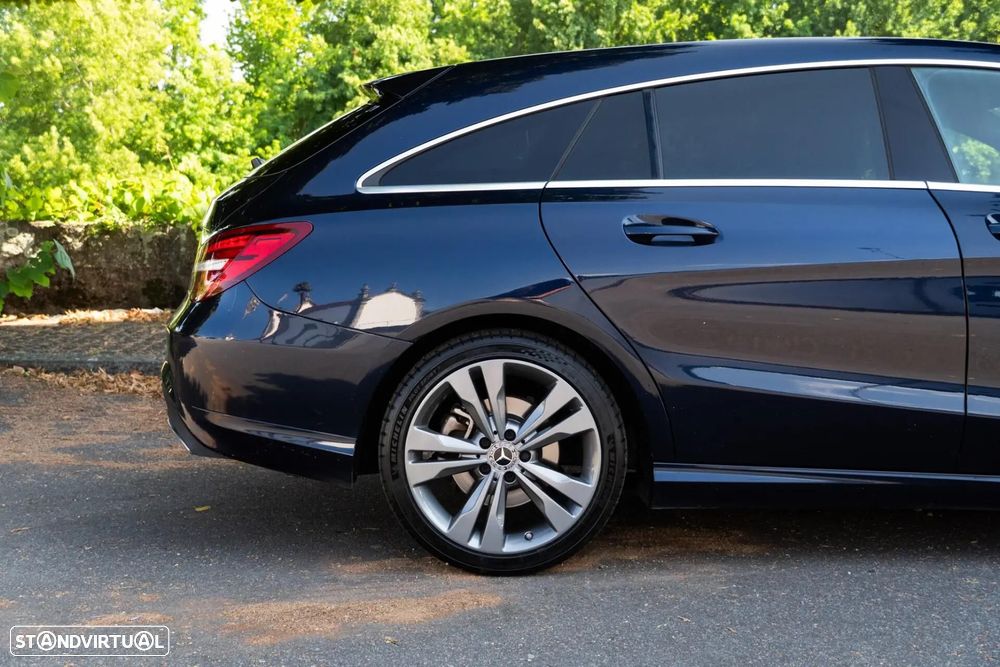 Mercedes-Benz CLA 180 d - 38