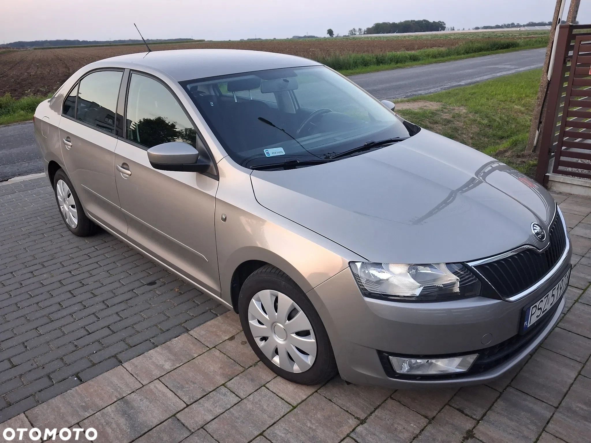 Skoda RAPID 1.6 TDI DPF Ambition - 1