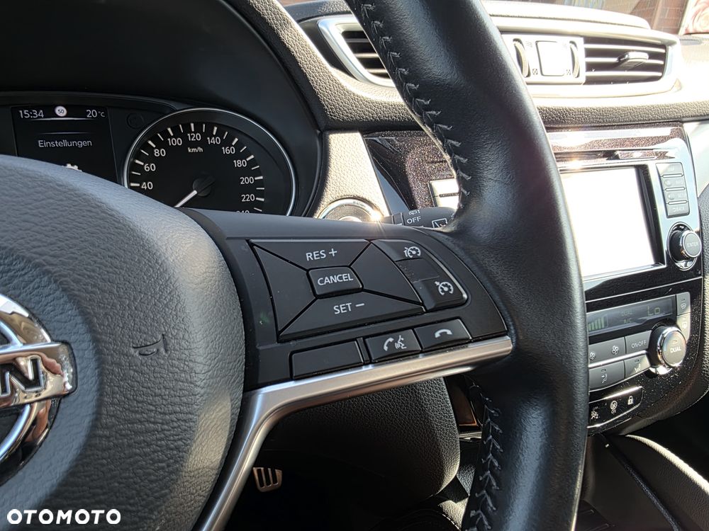 Nissan Qashqai 1.6 DIG-T N-Connecta - 32