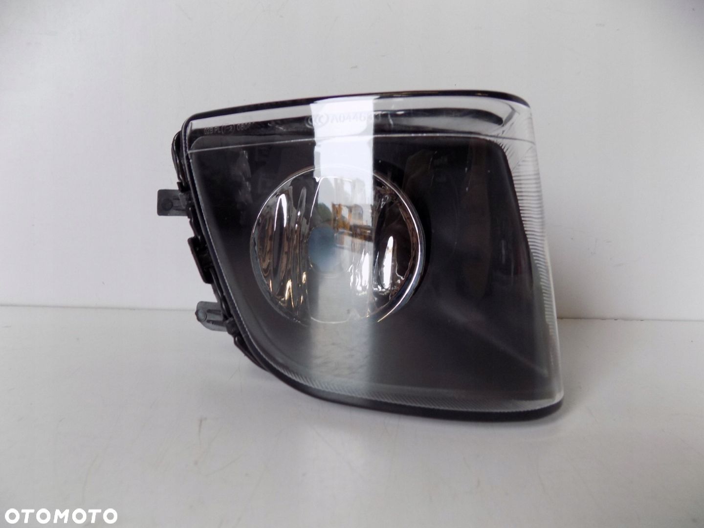 Halogen przedni BMW 7 F01F02 Prawe - 10930 - 1