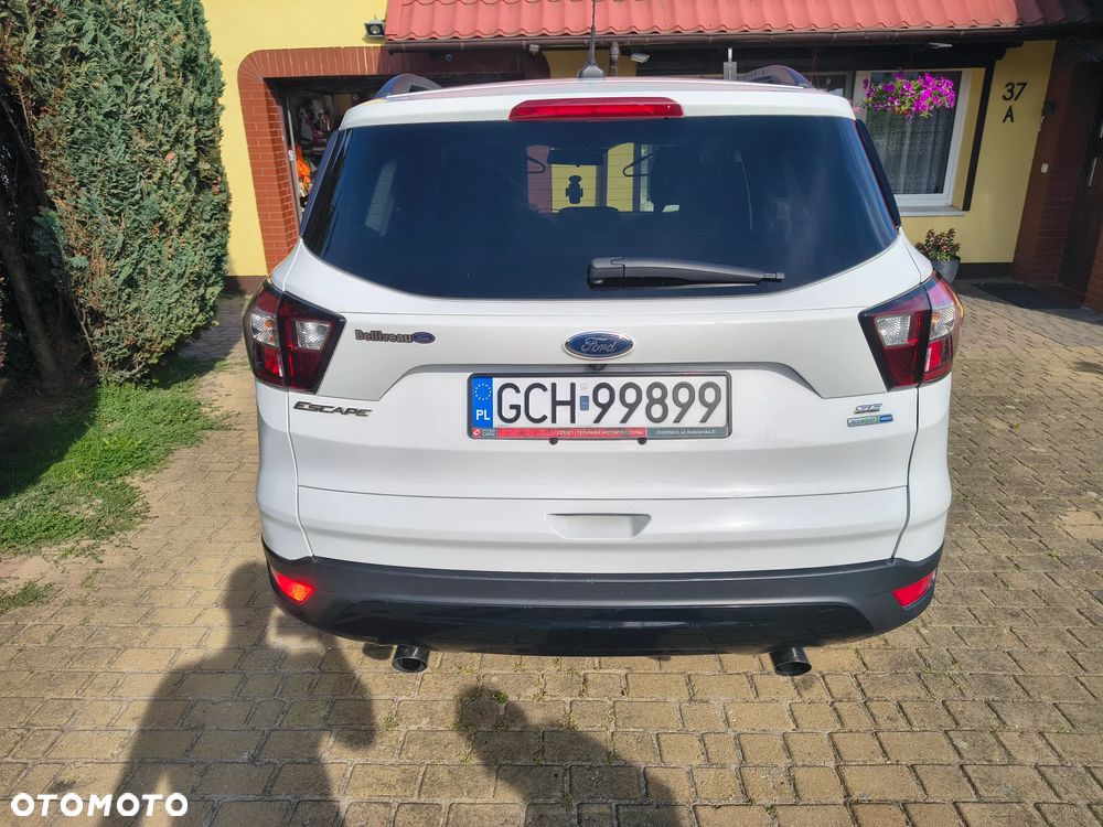 Ford Kuga - 4