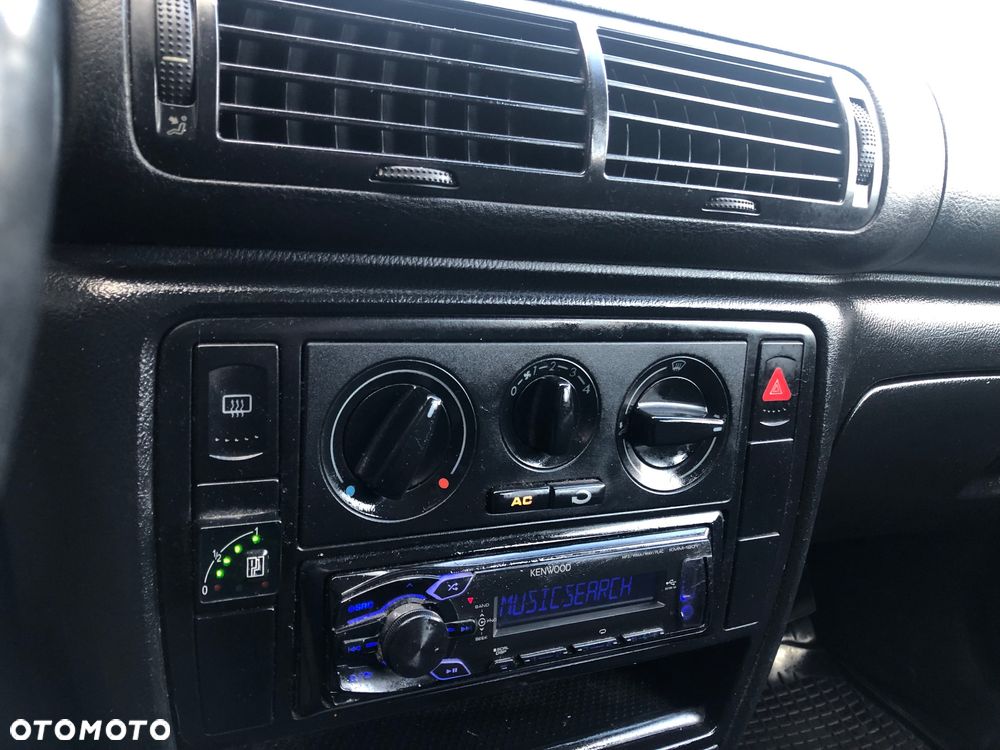 Volkswagen Passat - 8