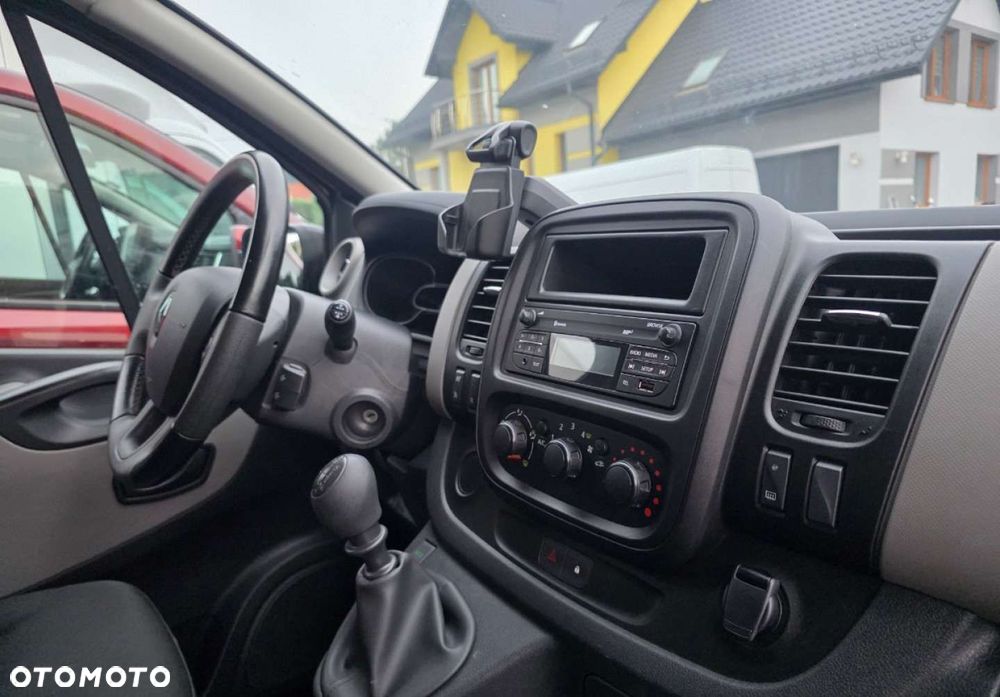 Renault Trafic - 19