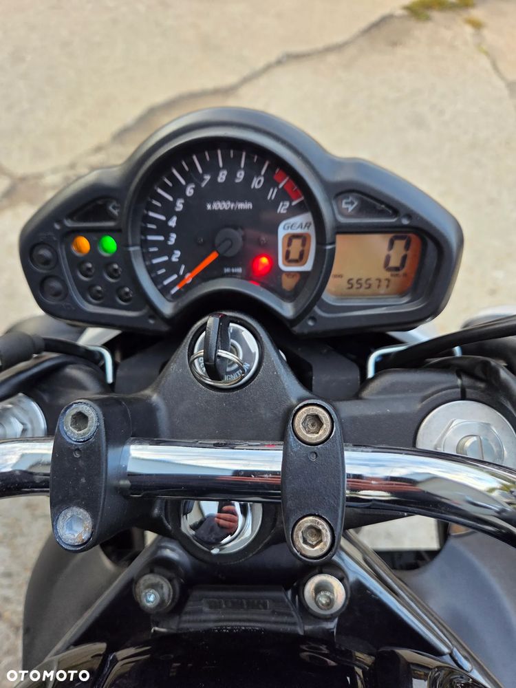 Suzuki Gladius - 30