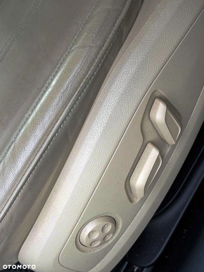 Audi A4 Limousine - 28
