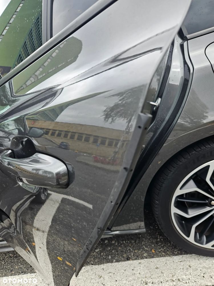 Ford Focus Turnier 1.5 EcoBlue Start-Stopp-System ST-LINE - 24
