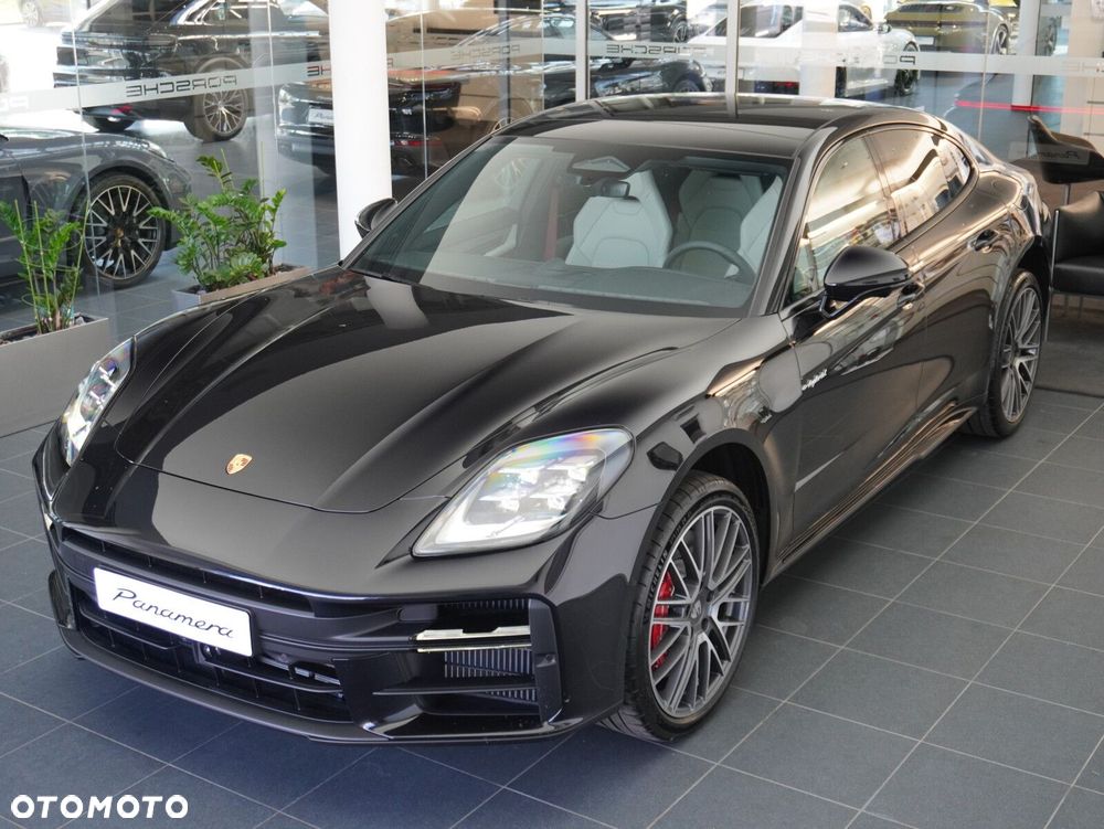 Porsche Panamera 4S E-Hybrid PHEV - 6