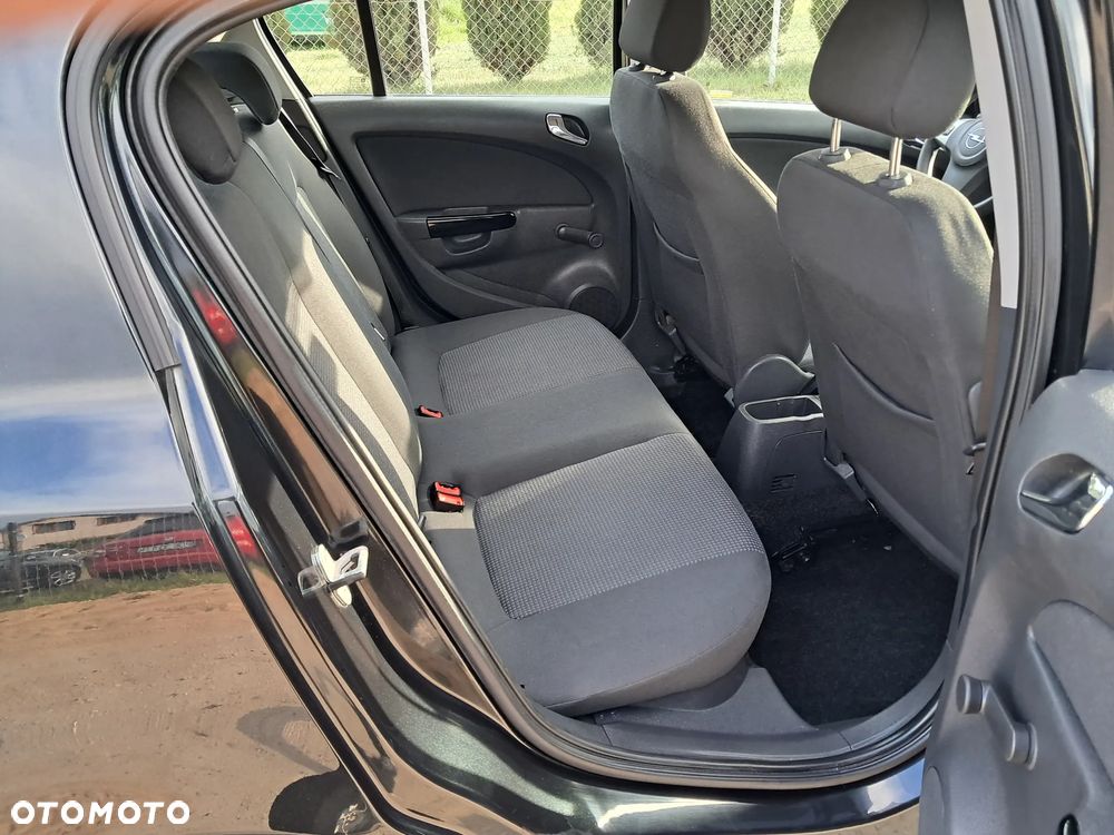 Opel Corsa 1.2 16V Cosmo - 19