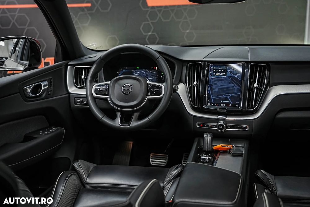 Volvo XC 60 Recharge T6 Twin Engine eAWD Inscription Expression - 10