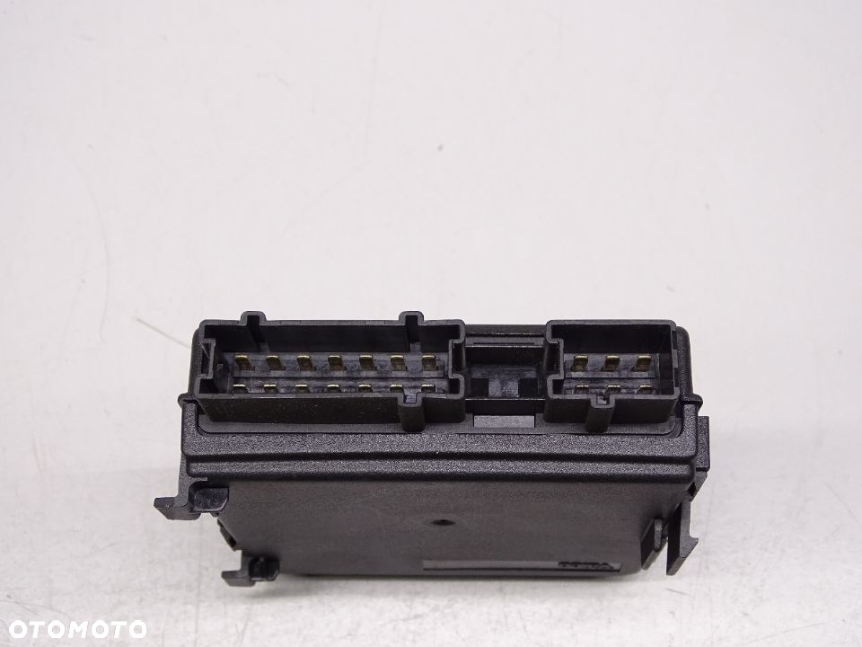 Mercedes E W211 MODUŁ STEROWNIK KLAPY 2118700926 - 3