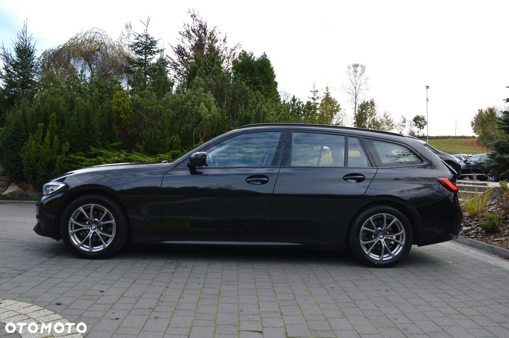 BMW Seria 3 320d Sport Line Shadow - 3