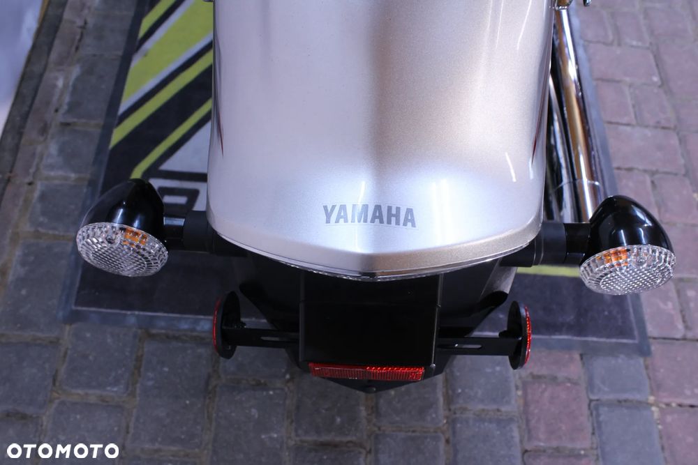 Yamaha XV - 16