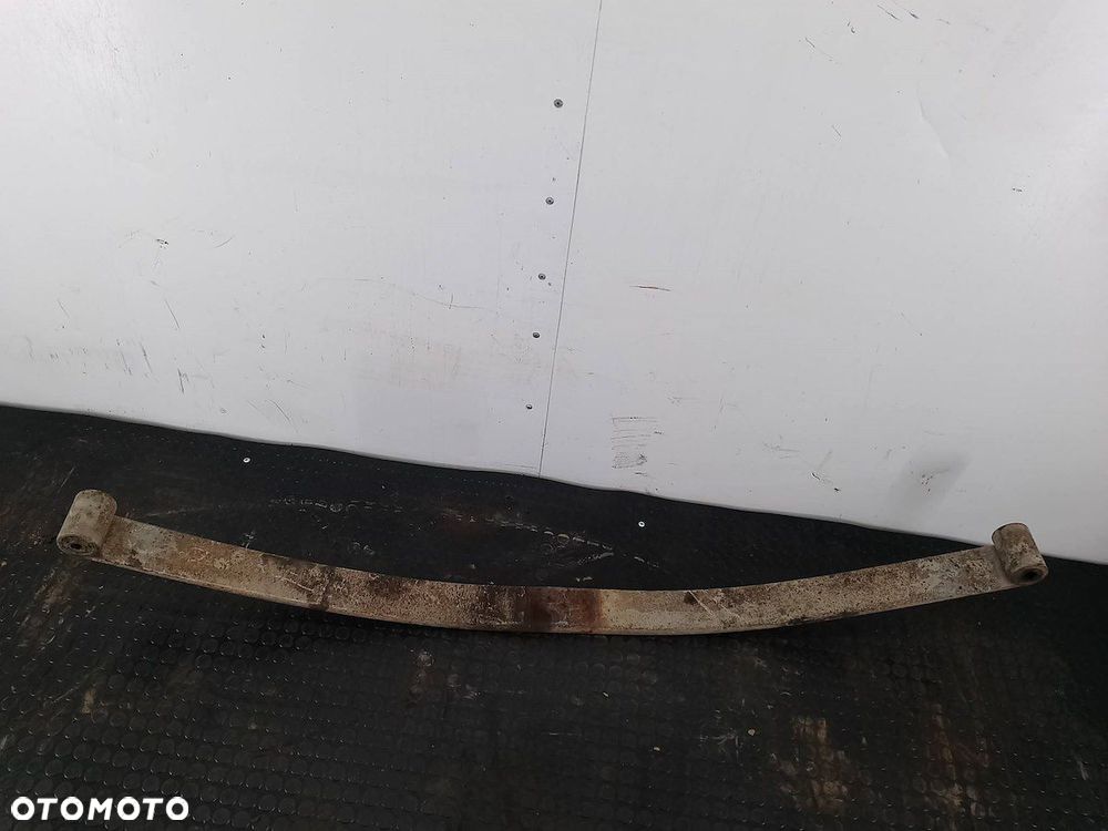 RESOR TYŁ IVECO DAILY III 2.3 HPI - 1