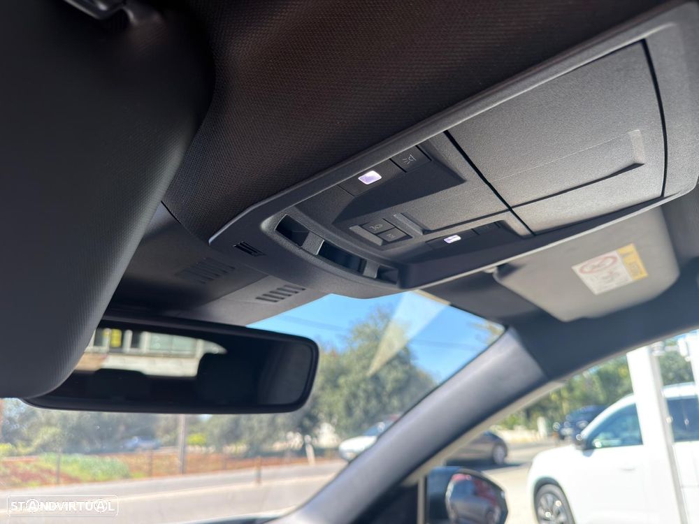 Peugeot 3008 Hybrid 145 e-DSC6 Allure - 27