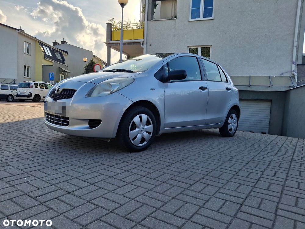 Toyota Yaris 1.0 Luna A/C - 19