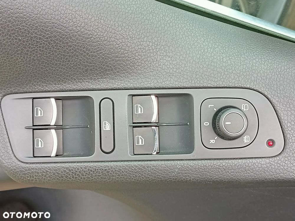 Volkswagen Tiguan - 27