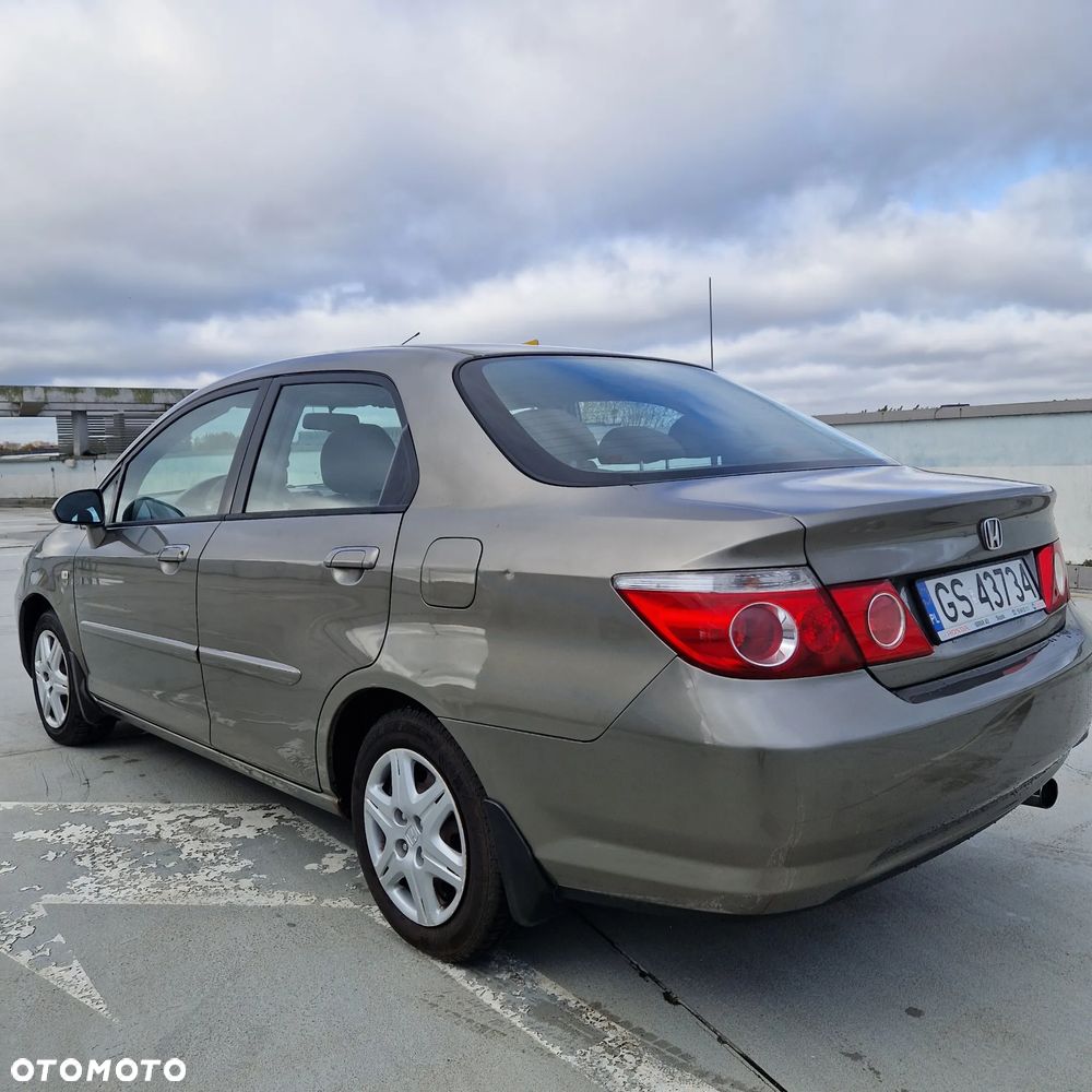 Honda City 1.4 Comfort - 6