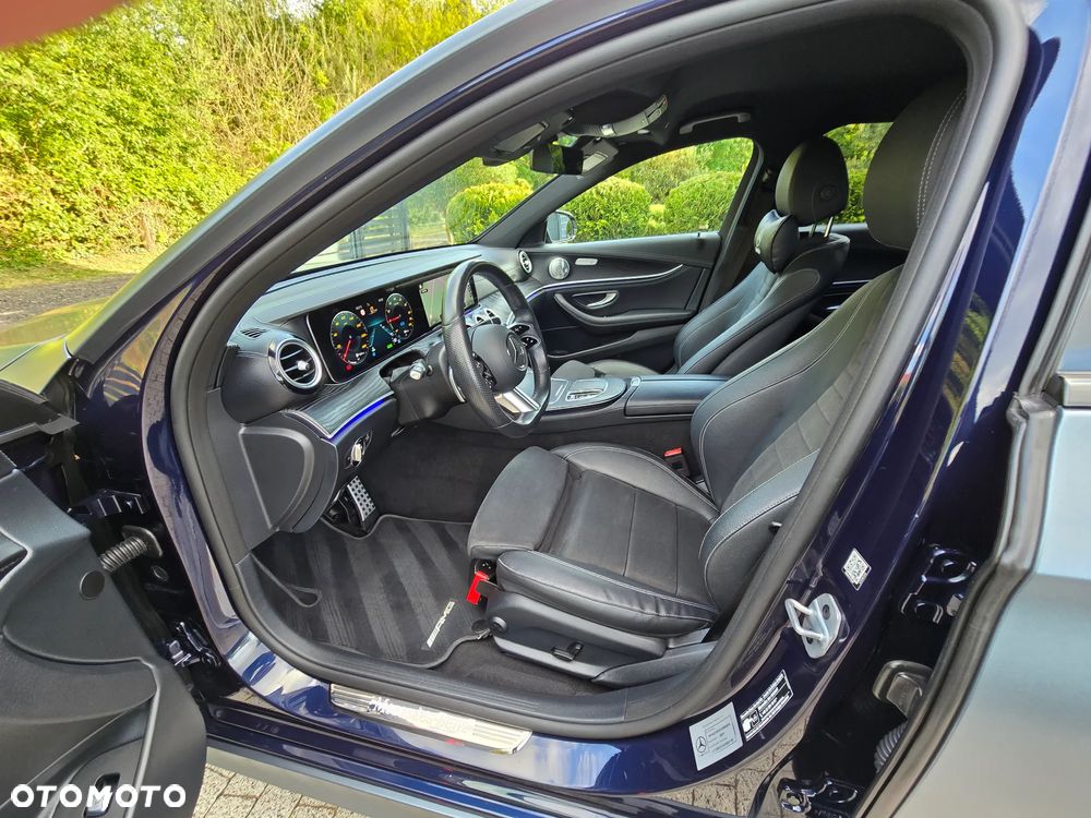 Mercedes-Benz Klasa E 300 de AMG - 9