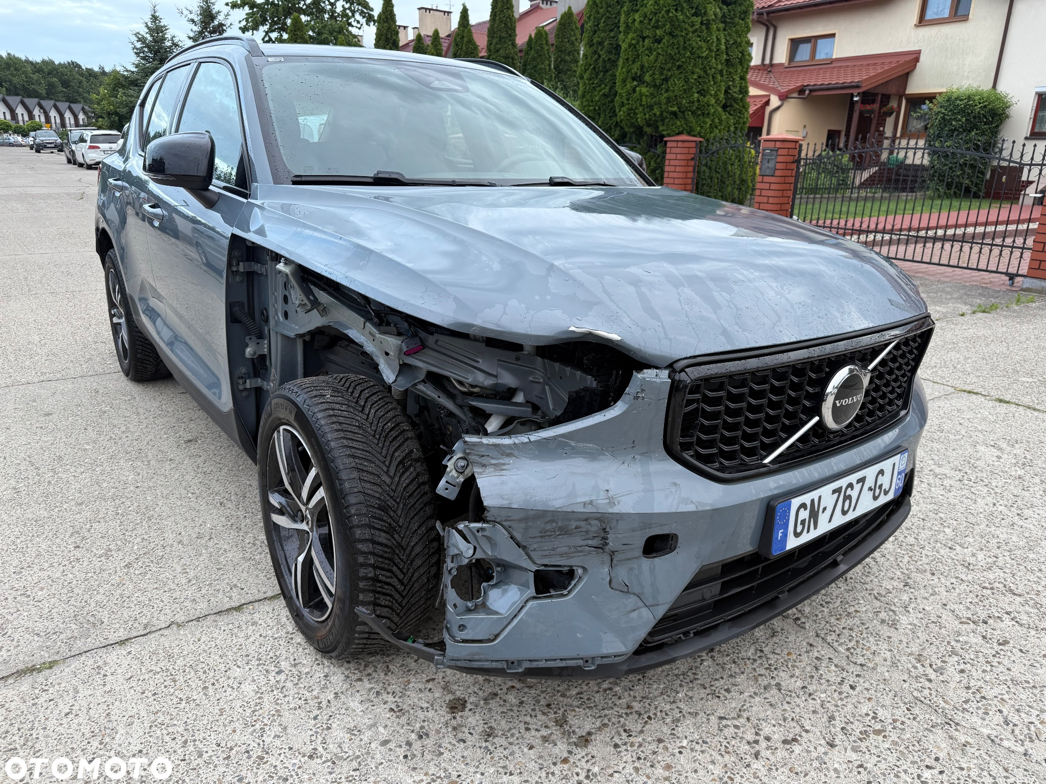Volvo XC 40 B3 Ultimate Dark - 2