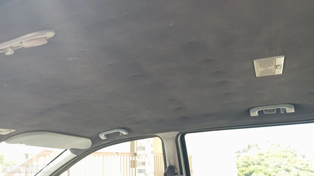 Ford Galaxy 1.9 TDi Ghia Luxo - 12