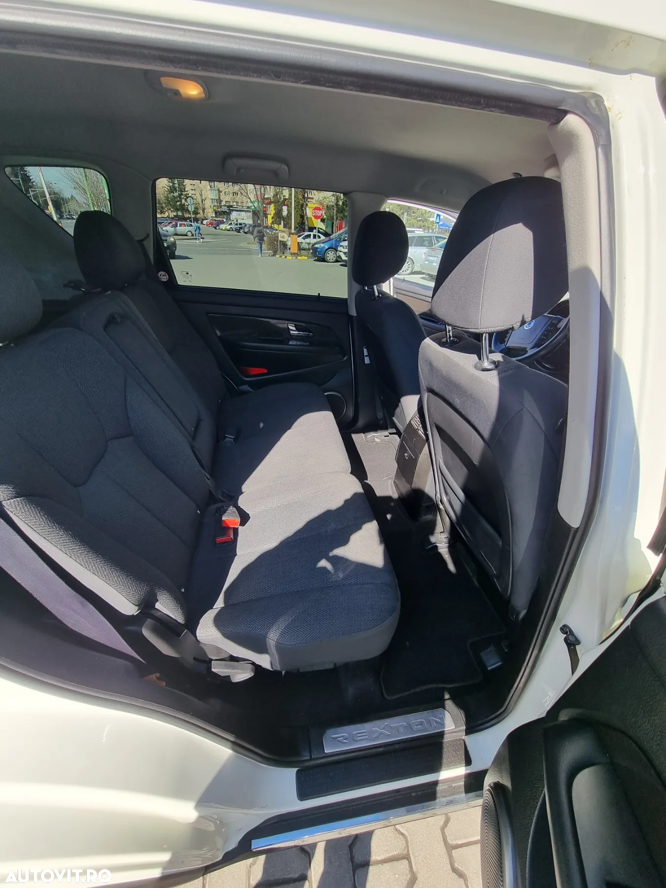 SsangYong REXTON W 2.0 e-XDI RWD DLX - 10