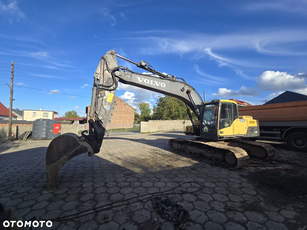 Volvo EC220DL - 4