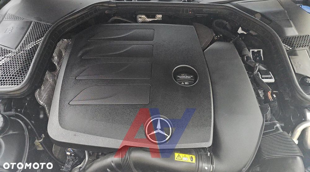 Mercedes-Benz Klasa C 300 4Matic 9G-TRONIC AMG Line - 18