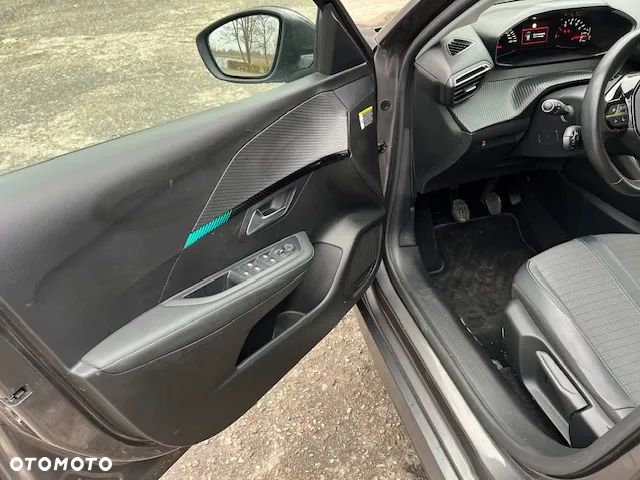 Peugeot 208 - 15